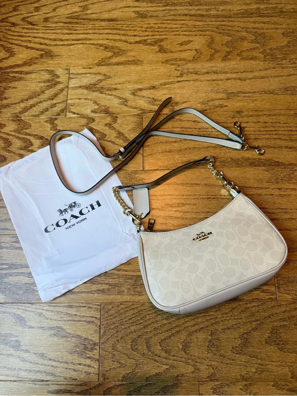 Coach Teri Shoulder Bag Signature Coated Canvas with Gold Hardware